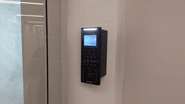 СКУД с терминалом Hikvision DS-K1T321EWX в офисе от 200525, фото №1